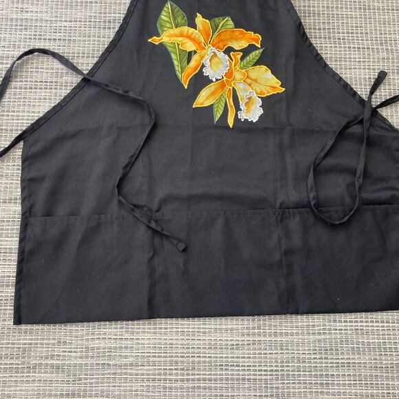KNG Black Hand Painted Long Kitchen Apron with Pockets and Adjustable Straps - Picture 7 of 9